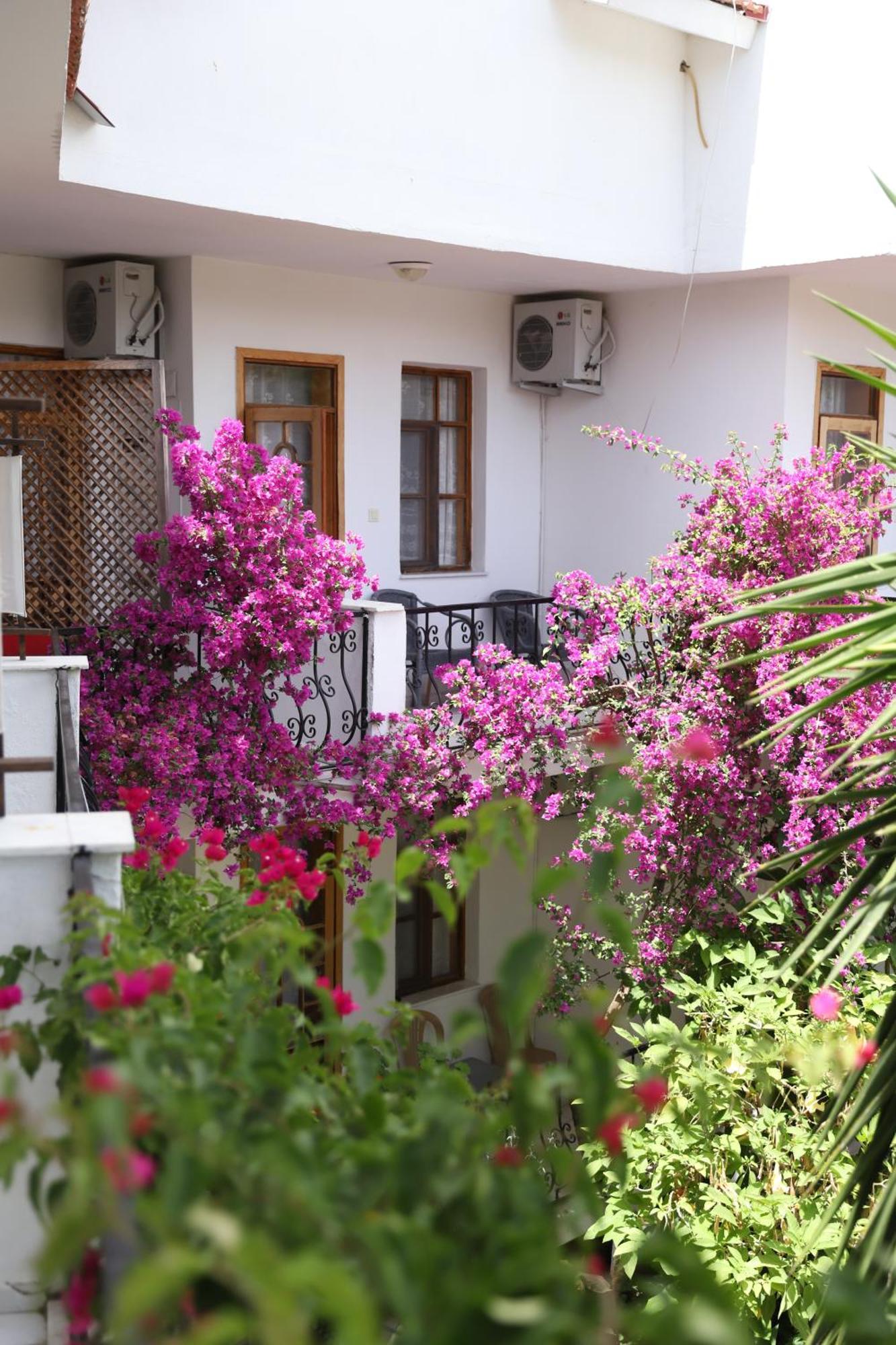 Garden Bloom Hotel Dalyan Exterior photo